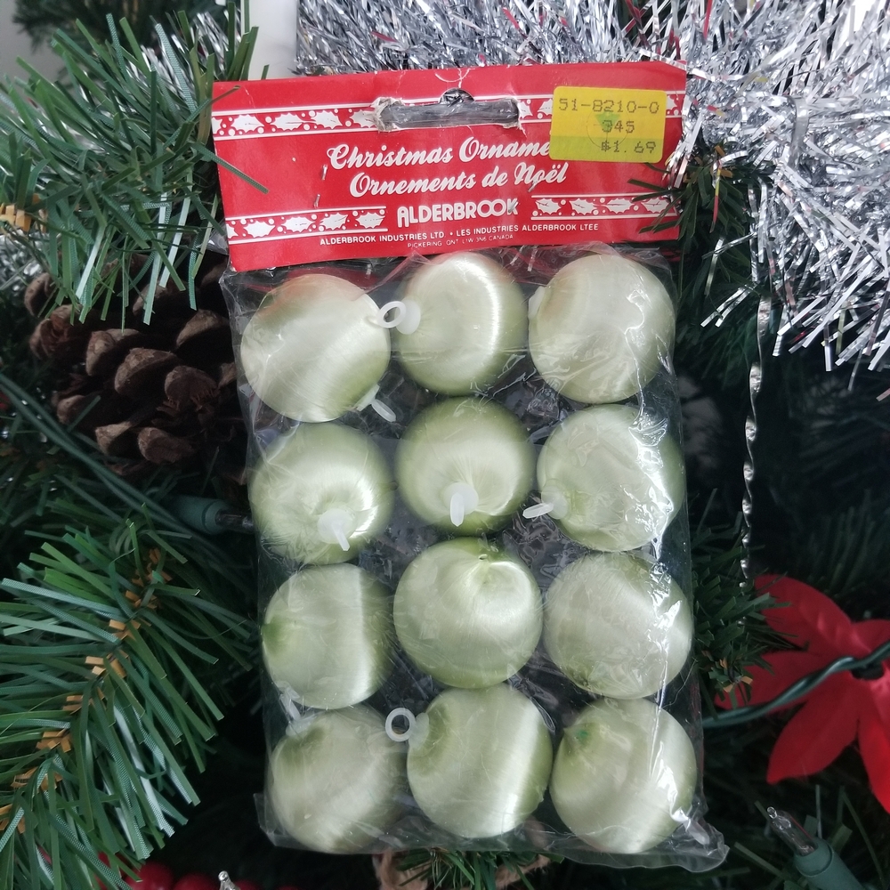 Alderbrook Green Christmas Ornaments